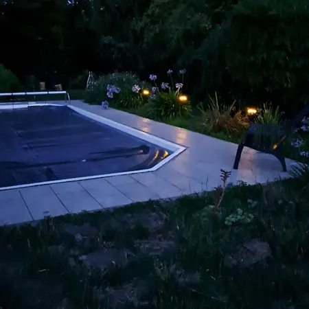 Les Hortensias 4 Etoiles Avec Piscine דירה Frossay