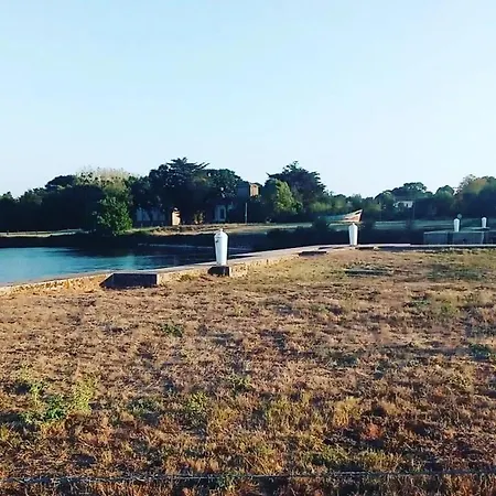 شقة Les Hortensias 4 Etoiles Avec Piscine